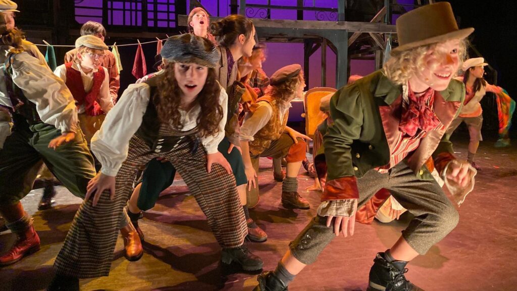 Broadway – direkt hinter der Grenze!